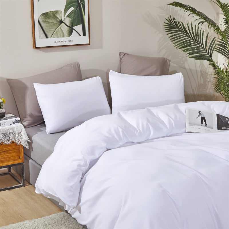 KAREVER White Fluffy Comforter Queen Women Soft White Bedding Men Durable Breathable Blanket Queen Lightweight Bed Comforter - Image 4